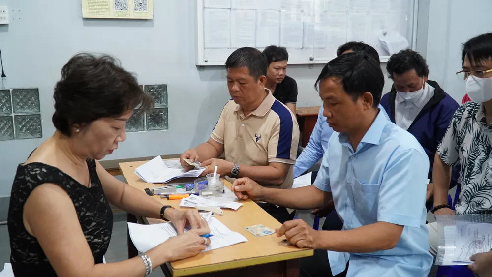 Công an TP.HCM sẽ nhận hồ sơ cấp đổi giấy phép lái xe tại 3 điểm