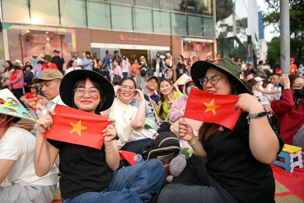 cắm trại xuyên đêm (1).jpg