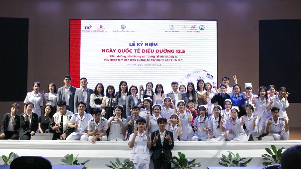 Ngày Quốc tế Điều dưỡng.JPG