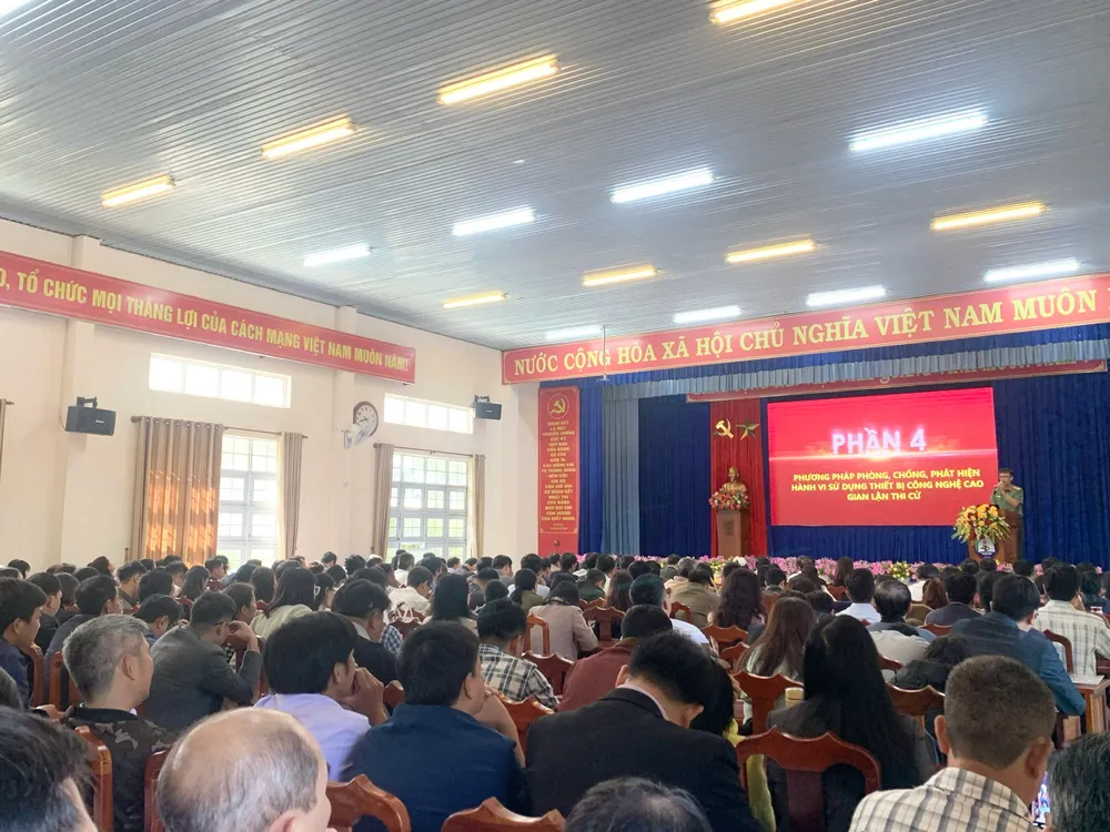 gian lận thi cử (1).jpg