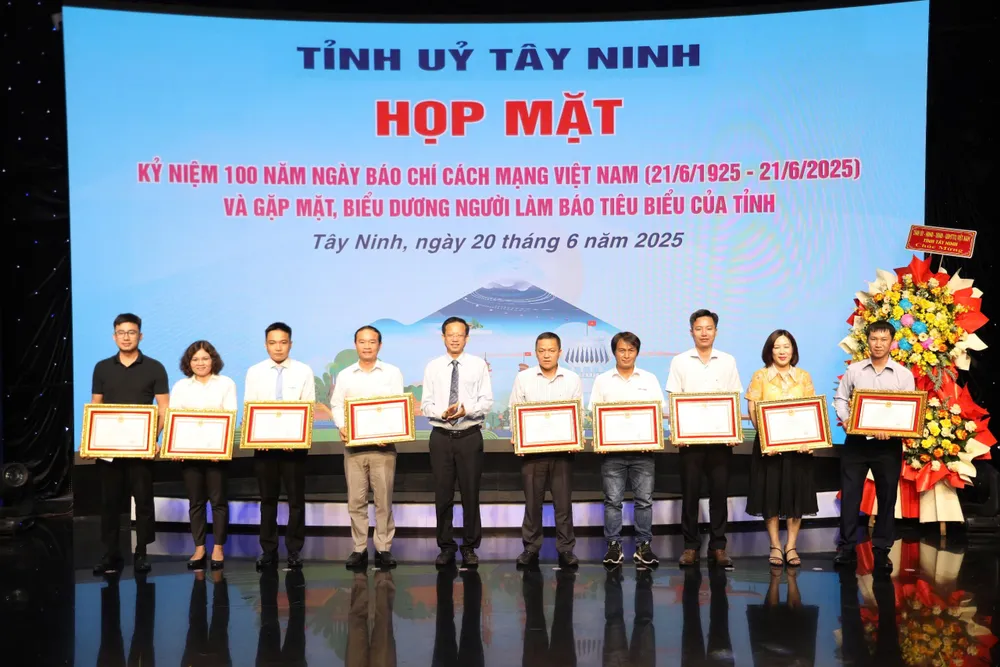 báo chí cách mạng việt nam. 3.jpg