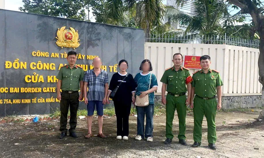 bắt cóc online.jpg