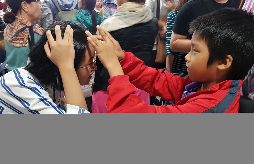 Canh dong duc o san bay Tan Son Nhat ngay cuoi nam hinh anh 11