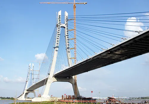 Cầu Vàm Cống bắc qua sông Hậu, nối huyện Lấp Vò (Đồng Tháp) và quận Thốt Nốt (TP Cần Thơ), mới được hợp long cuối tháng 9/2017. Ảnh: Cửu Long.