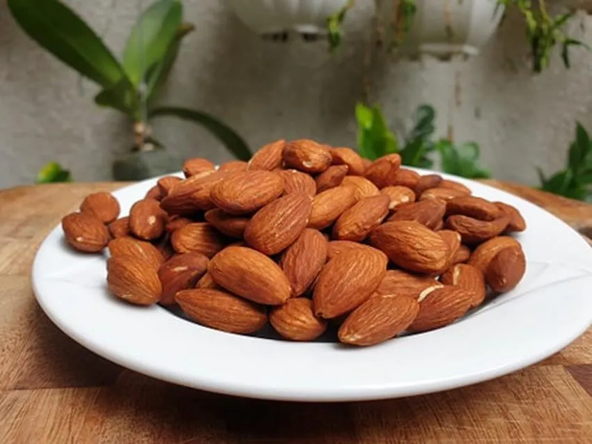 Hạnh nhân chứa nhiều chất dinh dưỡng tốt cho xương. Ảnh: NV Hạnh nhân chứa nhiều chất dinh dưỡng tốt cho xương. Ảnh: NV