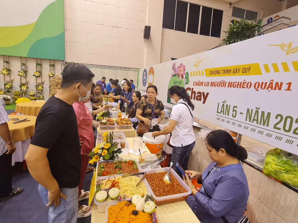 Nhiều món ăn đặc sắc trong ngày hội Buffet chay. Ảnh: NV chay_2.jpg
