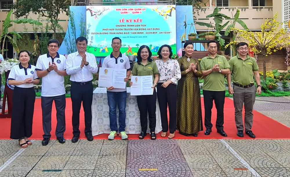 moi truong quan 5- trong cay xanh.jpg