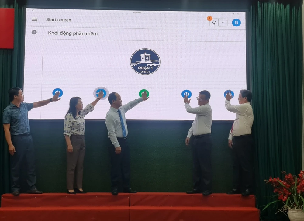 Quận 1 ra mắt phần mềm Tra cứu và đăng ký sử dụng tạm thời một phần vỉa hè phan mem via quan 1.jpg