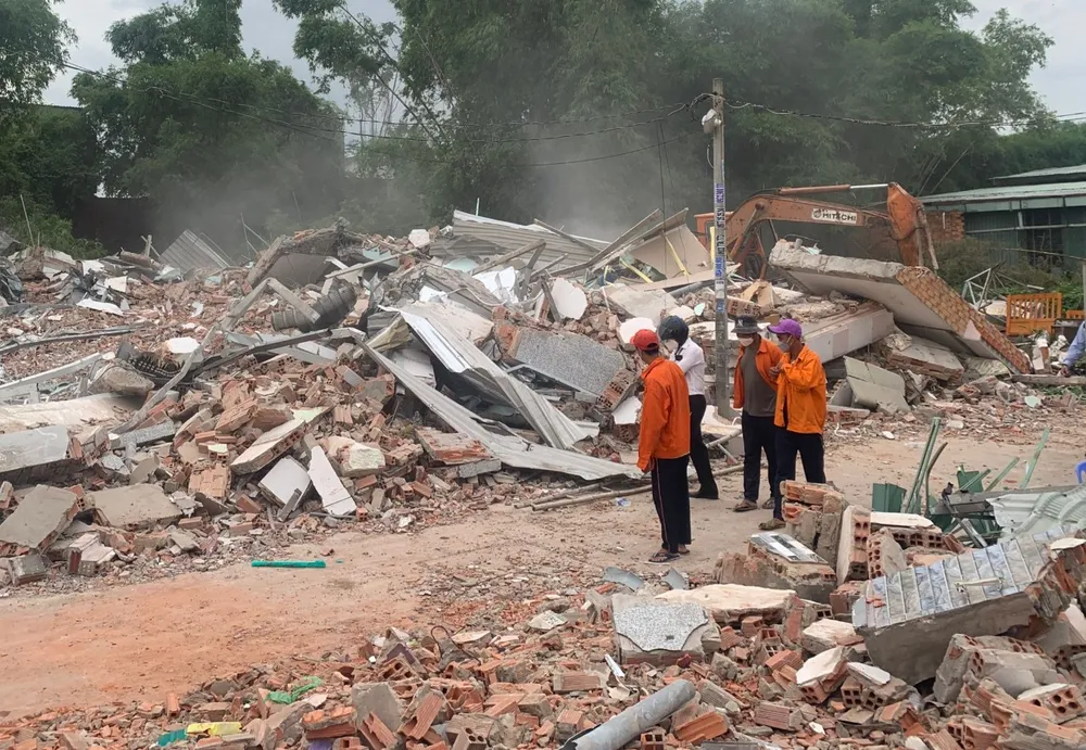 UBND xã Vĩnh Lộc A, huyện Bình Chánh thường xuyên kiểm tra và xử lý vi phạm trật tự xây dựng. Ảnh: AV Huyện Bình Chánh: Vi phạm trật tự xây dựng giảm hơn 71%