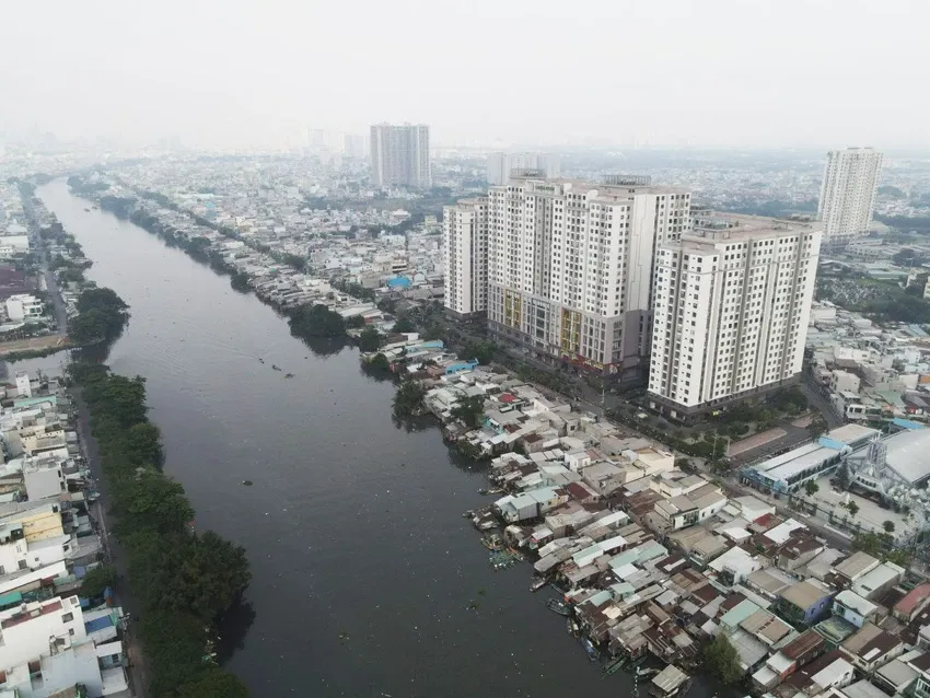 Chi phí bồi thường tăng gần 2.500 tỉ cho dự án cải tạo bờ Bắc kênh Đôi khi Luật mới có hiệu lực