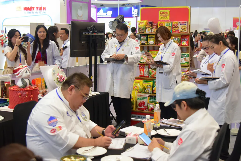 500 đầu bếp tranh tài tại cuộc thi làm bánh quốc tế