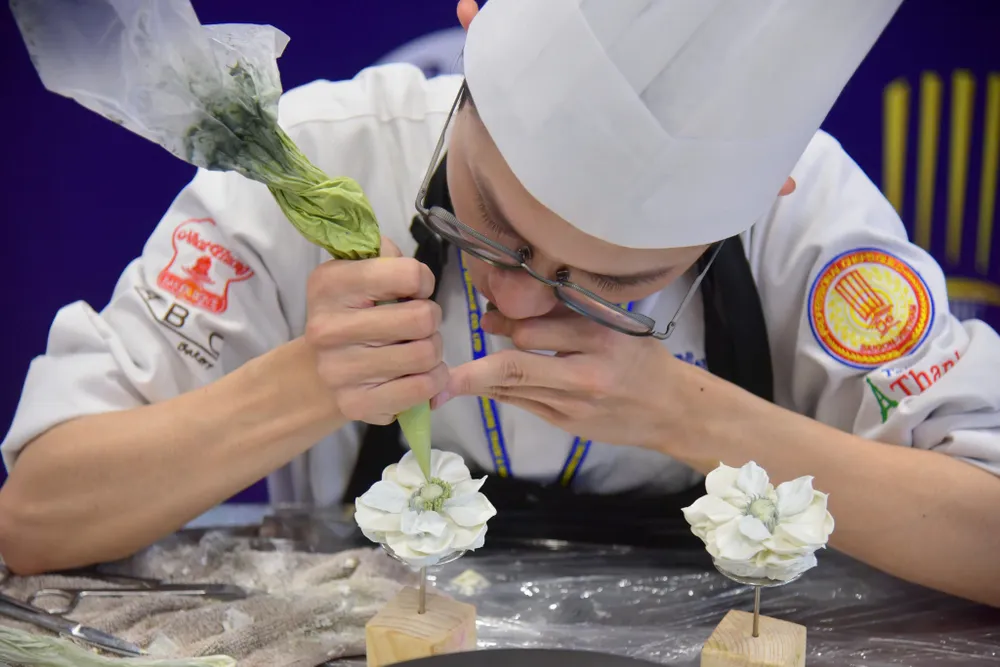 500-dau-bep-tranh-tai-tai-cuoc-thi-lam-banh-quoc-te-post0.html 6.jpg