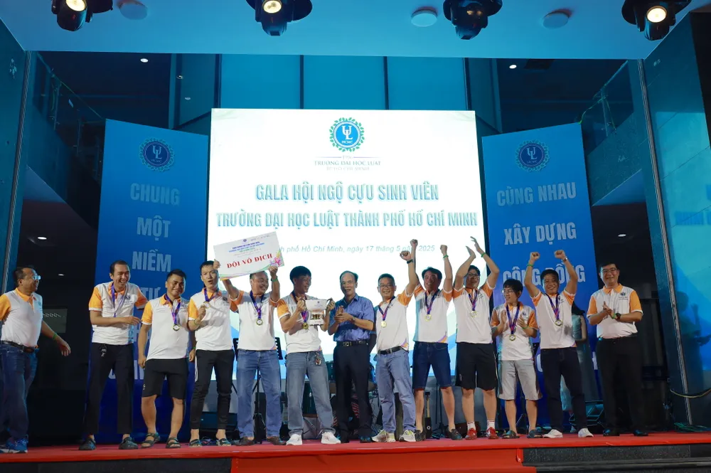 Gần 400 cựu sinh viên hội ngộ tại Trường Đại học Luật TP.HCM