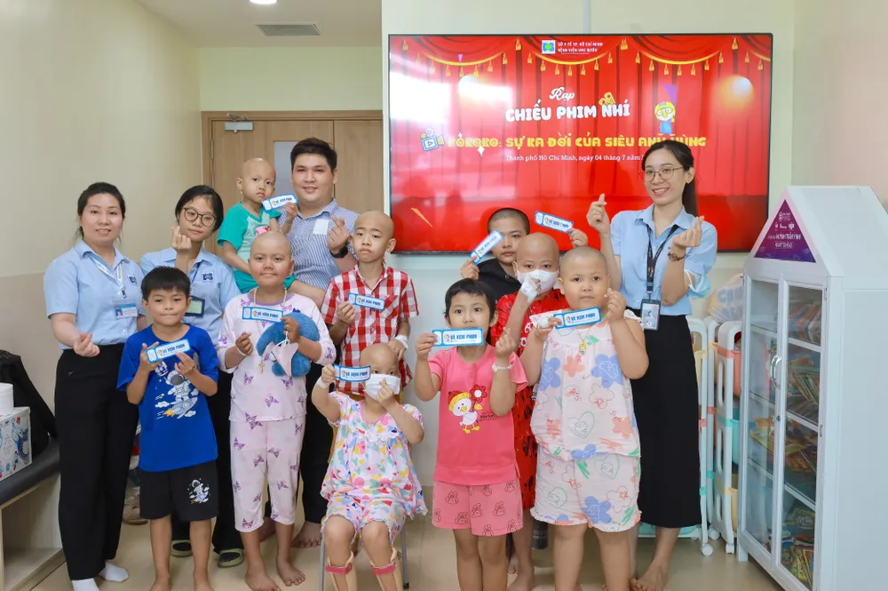 “Rạp chiếu phim nhí” cho bệnh nhi ung thư