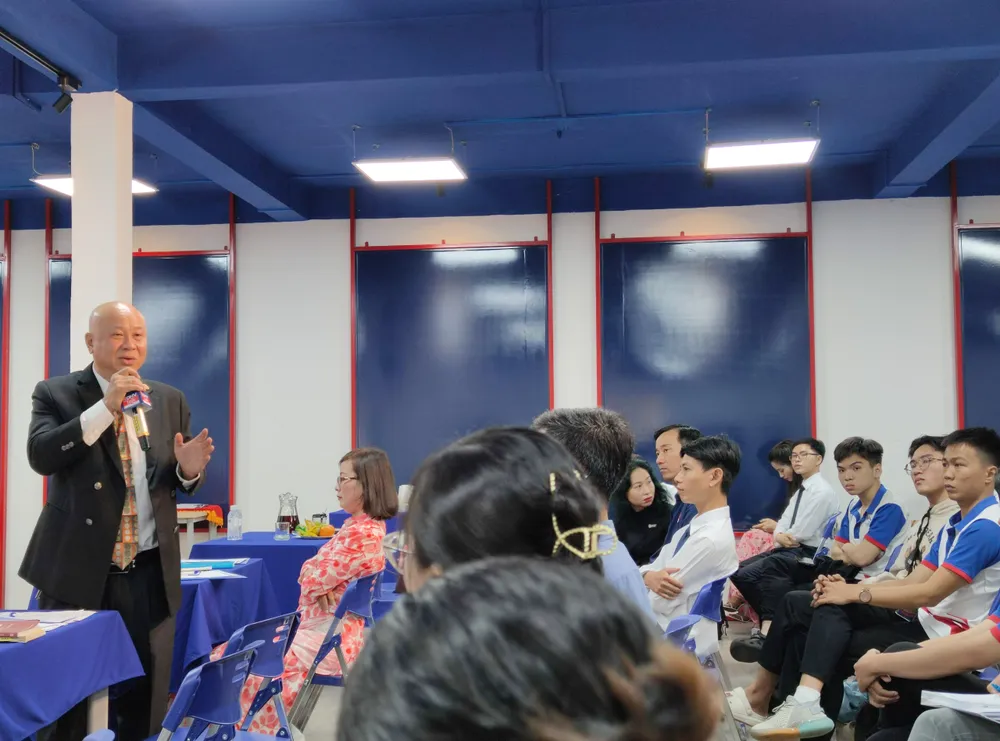 Luật sư Phạm Minh Tâm, Đoàn Luật sư TP.HCM trình bày tại buổi tọa đàm. Ảnh: NGUYỄN HIỀN