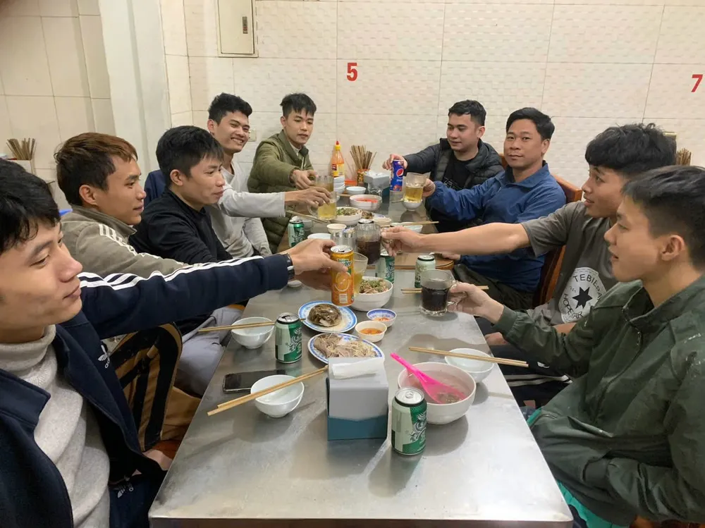 Tết Dương lịch không ngày nghỉ ở làng mộc xóm Đạo