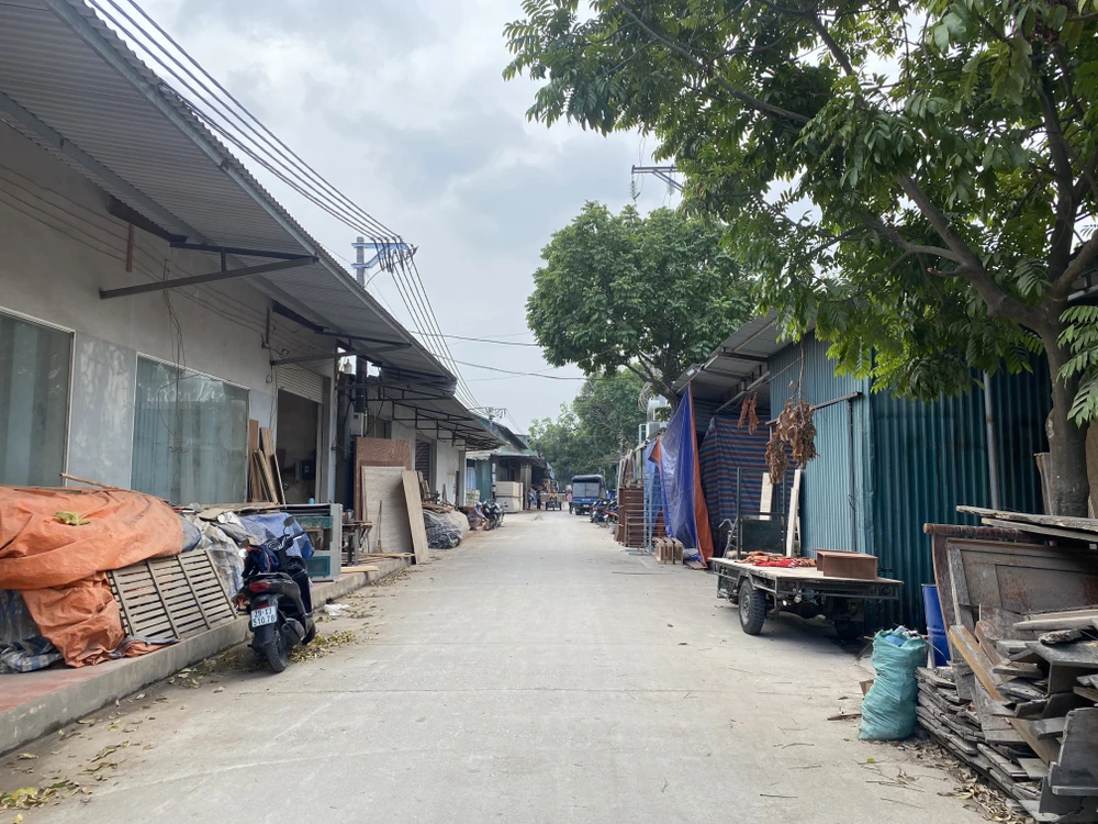 Nỗi niềm thợ mộc khi xây dựng nhà xưởng trên đất nông nghiệp