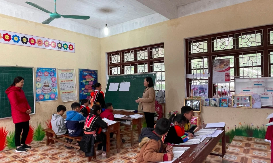 nghỉ học chống rét