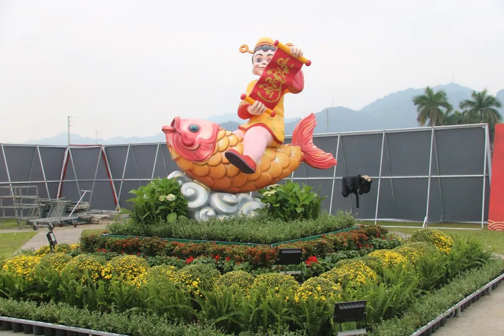 Cận cảnh linh vật rồng 'song long chầu nguyệt' ở Hòa Bình.jpg