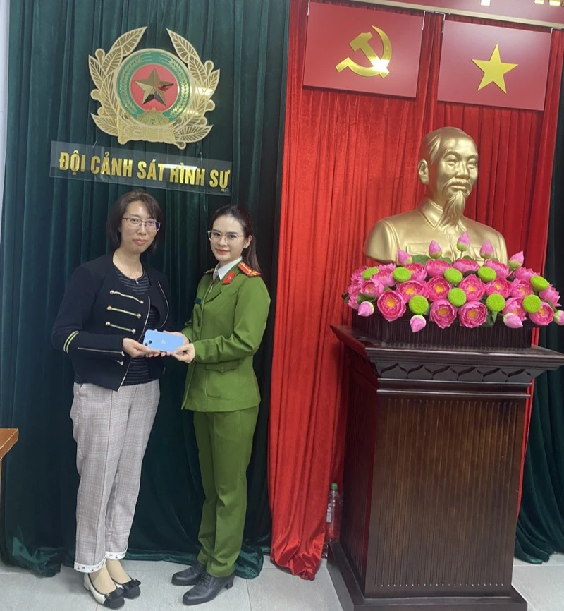 Bắt kẻ cướp giật điện thoại của nữ du khách Trung Quốc.jpeg