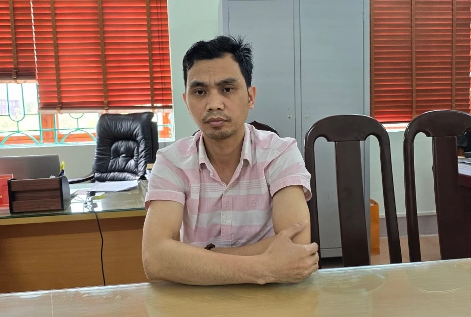 Đối tượng Dương Ngọc Duy sản xuất thóc giống giả. Ảnh CA Khởi tố kẻ sản xuất gần 4 tấn thóc giống giả 2.JPG