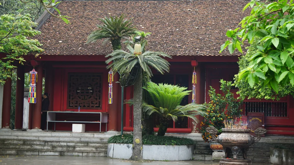 toan canh den hung gio to hung vuong.JPG