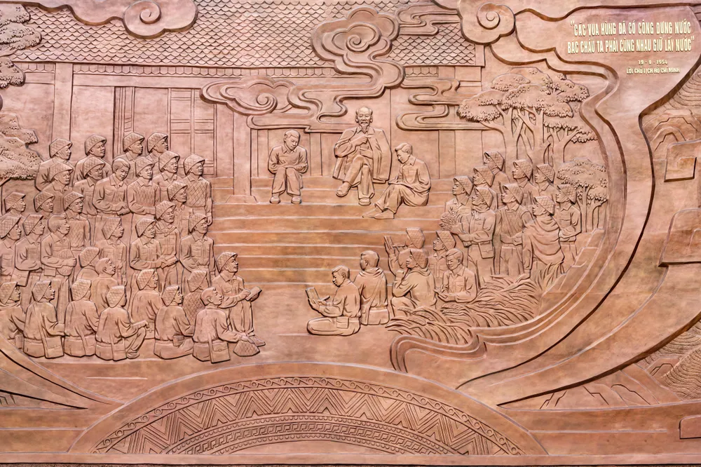 toan canh den hung truoc ngay gio to.jpg