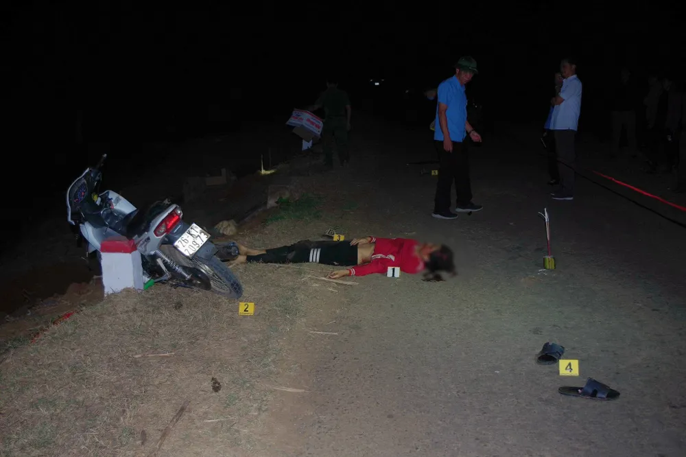 Giết người rồi tạo hiện trường giả, gọi dân bản đưa nạn nhân đi cấp cứu