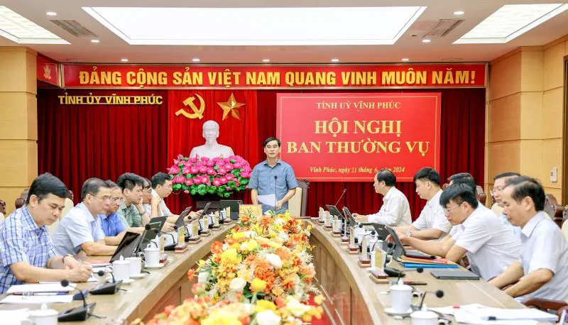 Bí thư Vĩnh Phúc Dương Văn An chủ trì hội nghị Ban Thường vụ tỉnh ủy Vĩnh Phúc hôm 21-6. Ảnh Báo Vĩnh Phúc Tỉnh ủy Vĩnh Phúc cho thôi chức hàng loạt cán bộ chủ chốt.jpeg