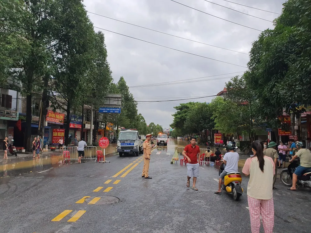 Thành phố Thái Nguyên ngập sâu 3.jpg