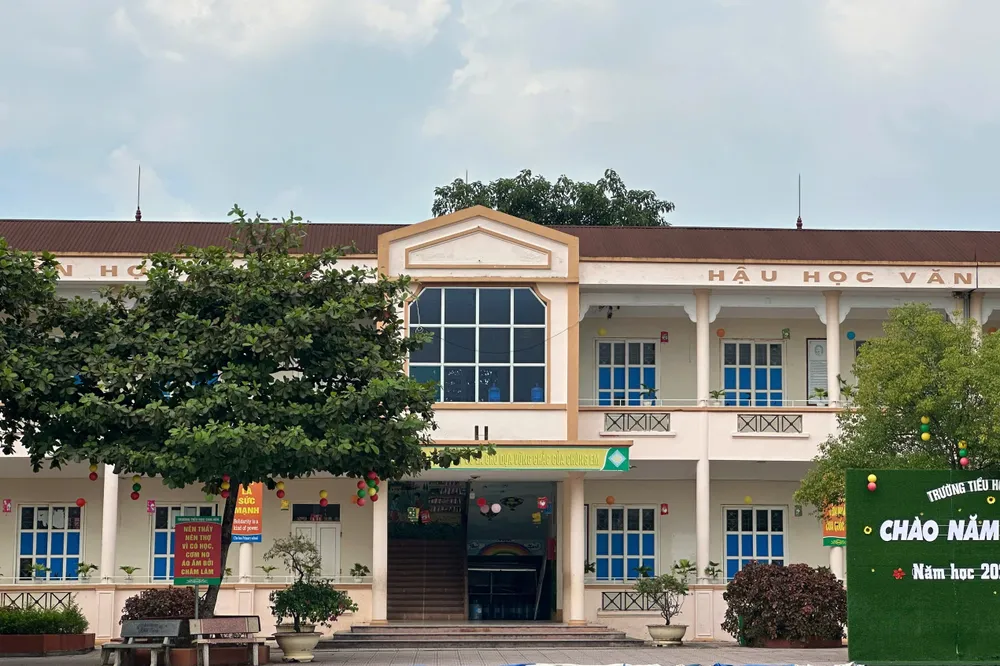 Trường Tiểu học Chu Hóa, TP Việt Trì. Ảnh: BPT Học sinh THPT ở Phú Thọ được nghỉ để phòng tránh mưa lũ.jpeg