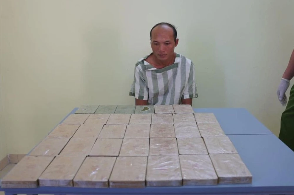 Công an Điện Biên phá chuyên án ma túy lớn, thu giữ 34 bánh heroin .jpg