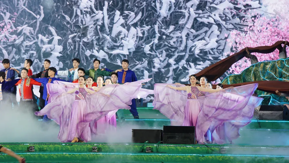 Video: Khai mạc ngày hội văn hóa các dân tộc vùng Đông Bắc lần thứ XI 10.JPG