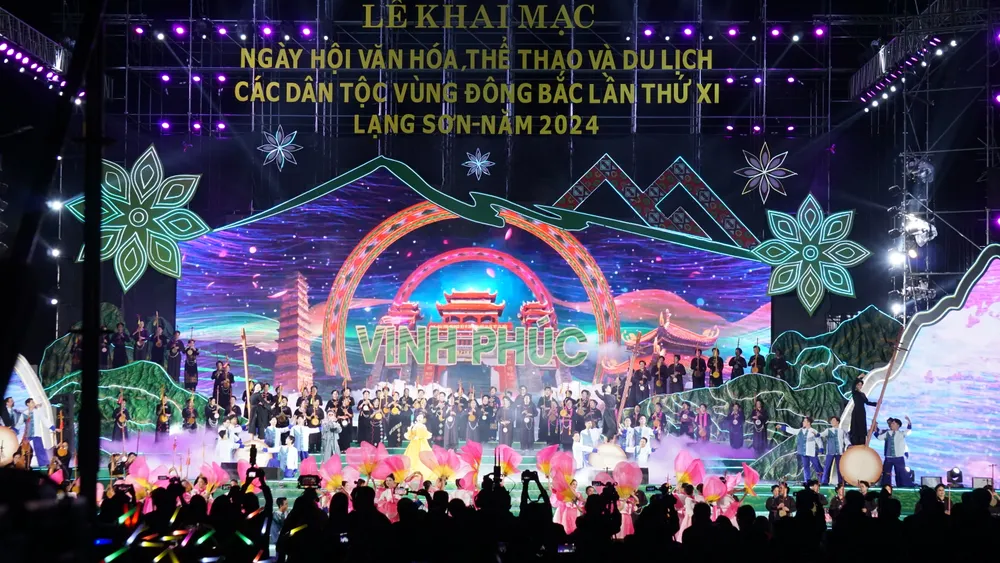 Video: Khai mạc ngày hội văn hóa các dân tộc vùng Đông Bắc lần thứ XI 6.JPG