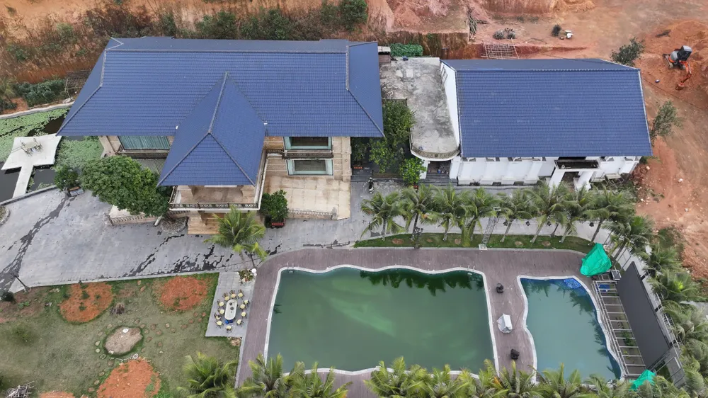 Cận cảnh biệt phủ rộng lớn, có bể bơi của Tuấn trắng vừa bị bắt 7.jpg