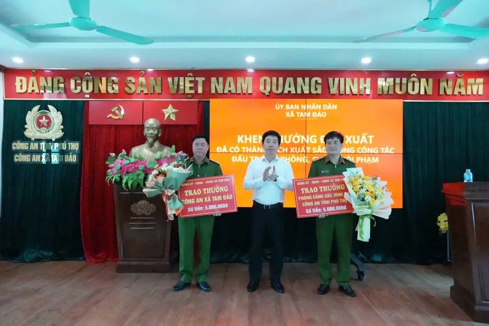 Hai cô gái từ Tam Đảo xuống bị nhóm người cưỡng đoạt tài sản, xâm hại tình dục.JPG