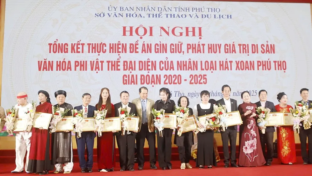 Phú Thọ gìn giữ và phát huy giá trị di sản Hát Xoan.jpeg