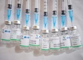 Sinopharm đang phát triển 4 loại vaccine khác nhau nhằm chống lại biến thể mới ảnh 2 Singapore tiêm dịch vụ vaccine Vero Cell từ ngày 30-8, giá 98 đô Sing /2 liều