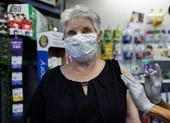 Chuyên gia: Vaccine Sinovac kết hợp Pfizer/BioNTech tạo khả năng miễn dịch cao ảnh 4 Giới chuyên gia tranh cãi về kế hoạch tiêm mũi vaccine COVID-19 thứ 3 của Mỹ