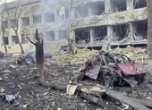 UNICEF: Hơn 1 triệu trẻ em rời bỏ Ukraine kể từ khi Nga mở chiến dịch quân sự ảnh 2 VIDEO: Khung cảnh tan hoang sau đợt pháo kích của Nga tại bệnh viện nhi Mariupol
