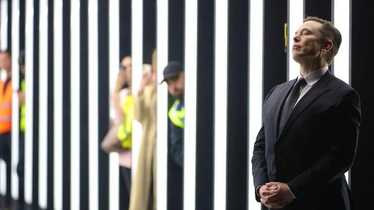 Tỉ phú Elon Musk dự lễ khai trương nhà máy Tesla mới ở Đức, ngày 22-3. Ảnh: RT