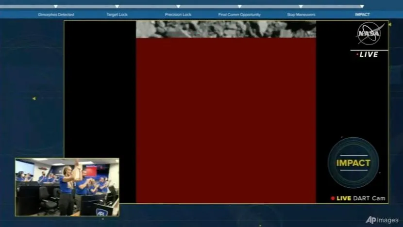 Hình ảnh tàu vũ trụ DART mất tín hiệu sau khi đâm thành công vào tiểu hành tinh Dimorphos vào ngày 26-9. Ảnh: NASA/AP