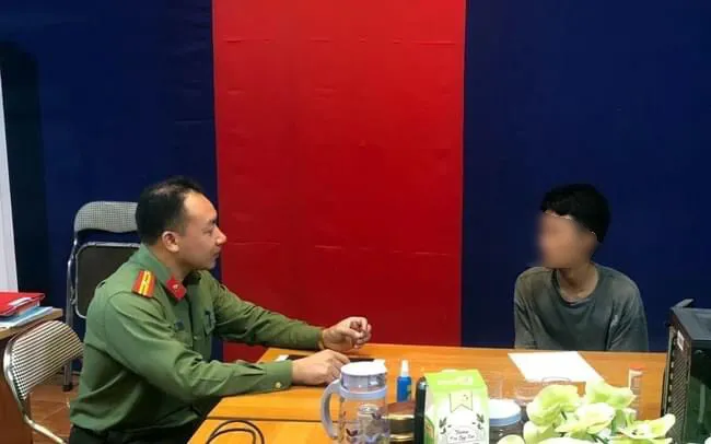 Đối tượng Phạm Văn Tuấn tại cơ quan công an Đối tượng Phạm Văn Tuấn tại cơ quan công an