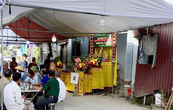 Gia đình lo hậu sự cho ông T.