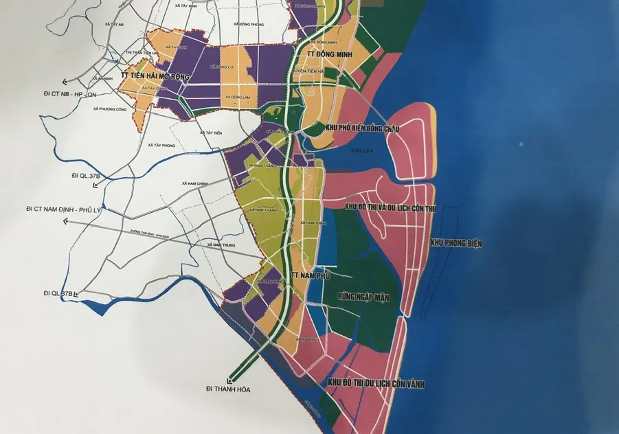 Khu vực màu xanh lá cây (rừng ngập mặn) là khu vực rừng đặc dụng được xác định theo Quyết định 731 mới nhất của tỉnh Thái Bình