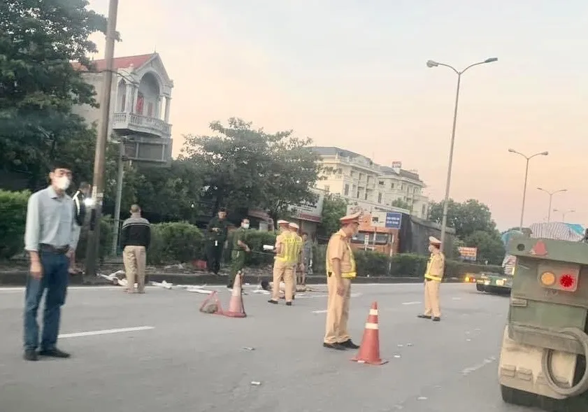 Hiện trường vụ tai nạn. Ảnh: CTV tai-nan-binh-giang.jpg