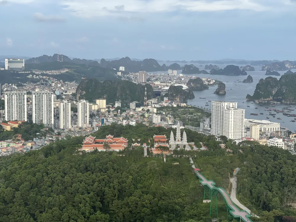 Đô thị Quảng Ninh ngày nay. Ảnh: ANH VŨ do-thi-quang-ninh.jpg