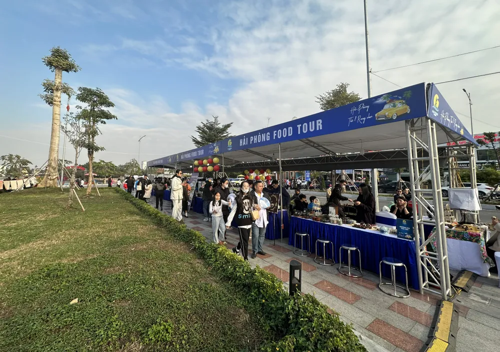 hải phòng thứ bảy rong chơi