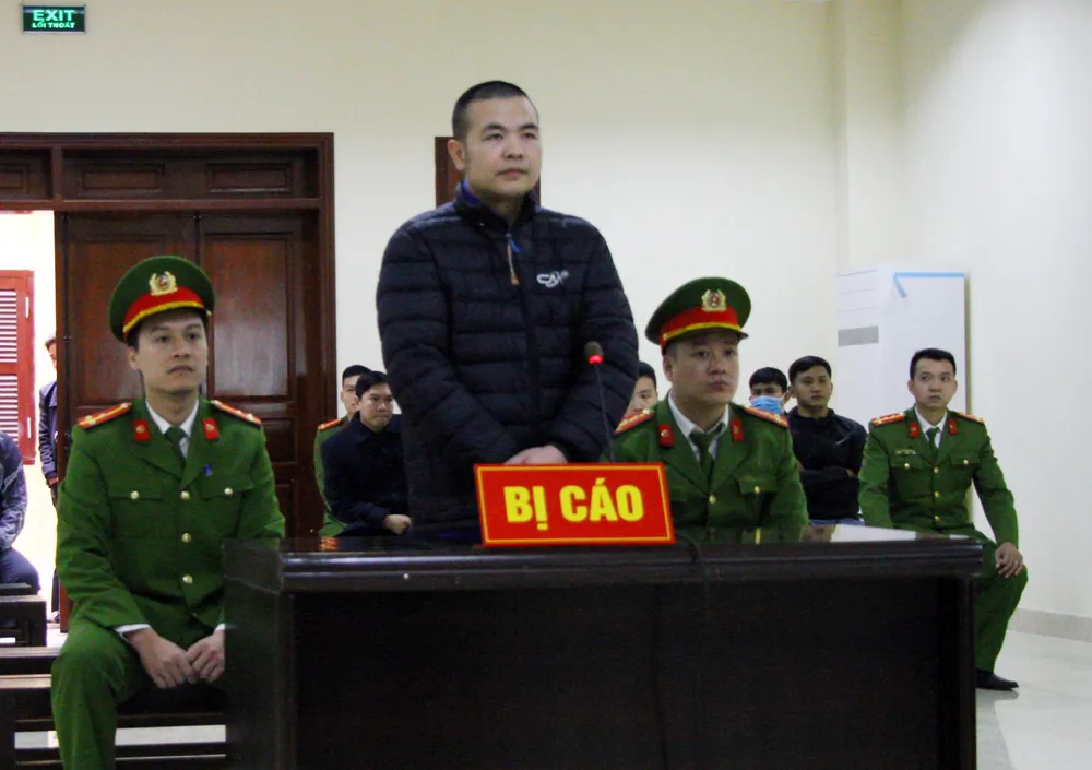 Dũng Salom tại phiên toà. Ảnh: Anh Vũ