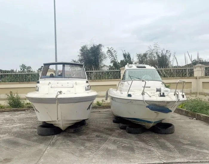 Thu giữ lô hàng động cơ máy thuỷ và xuồng nhập lậu tại Quảng Ninh